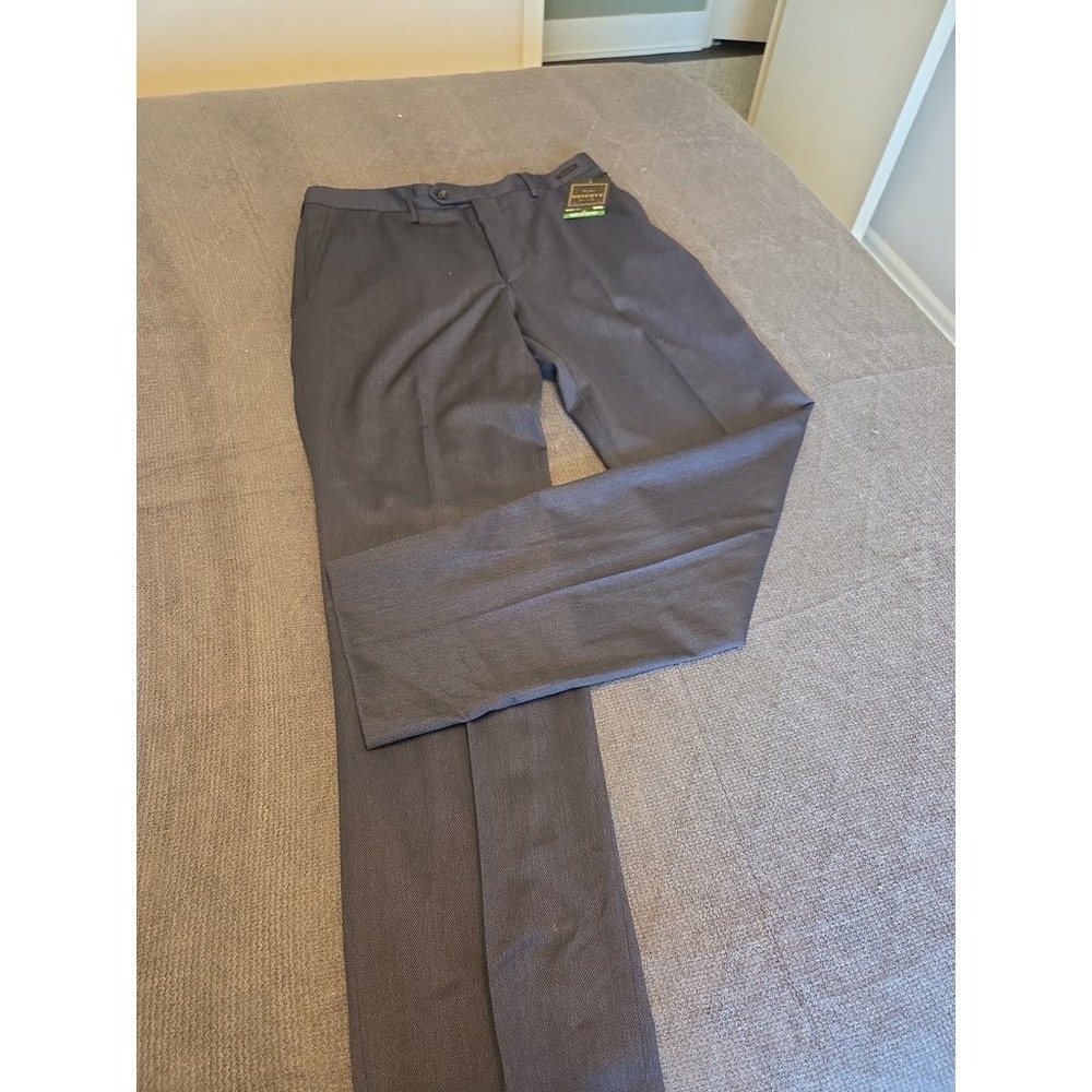 Jos A Bank Reserve Dress Pants Men 35R Blue 100% Wool Reda Flat Front NWT Luxury